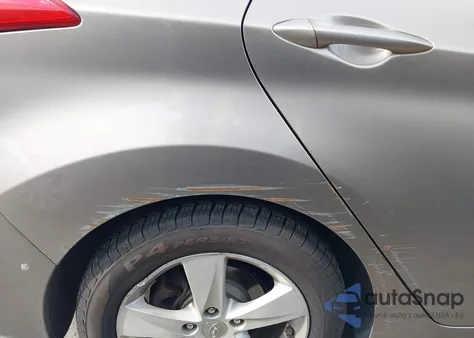 2013 Hyundai Elantra Gls z USA, uszkodzony, nr VIN 5NPDH4AEXDH371736